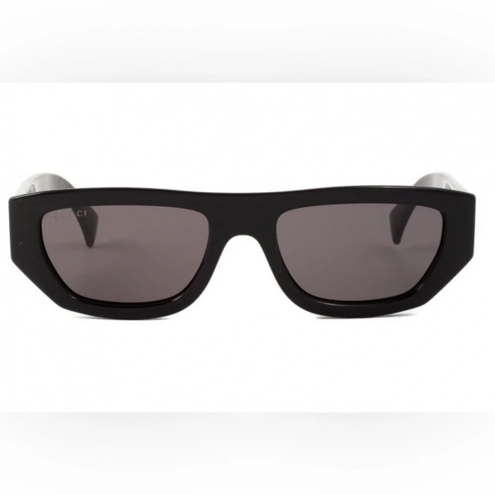 New - GUCCI GG1134S 002 square sunglass comes shiny black frame with dar…